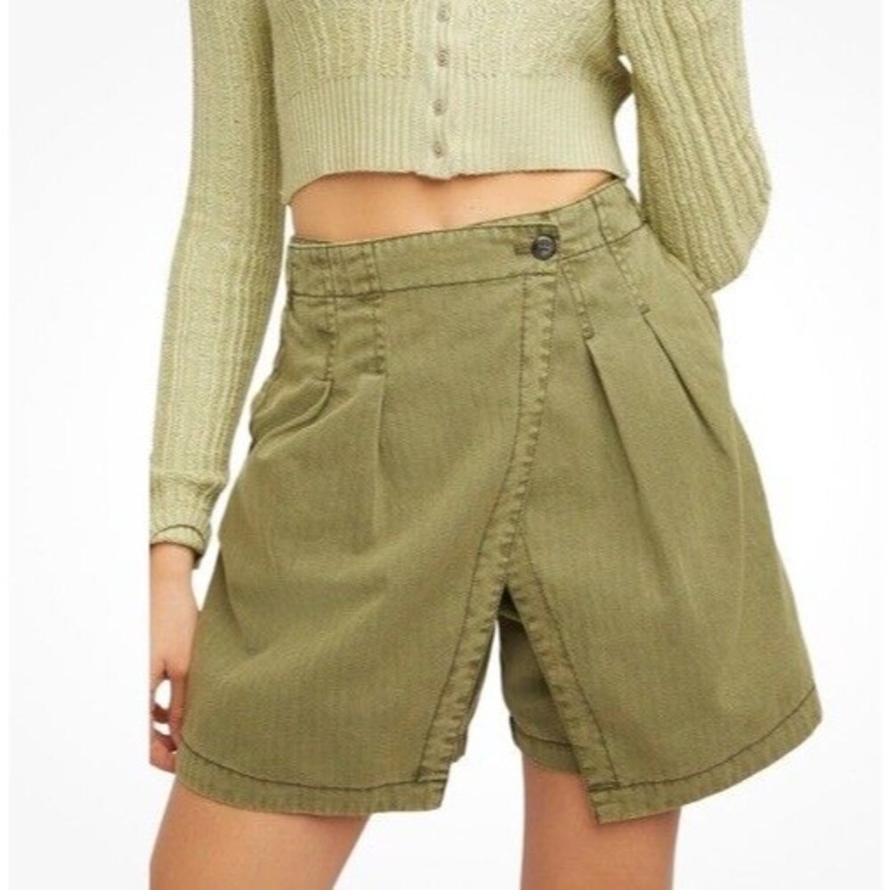 Free People Womens Olive Green Layered Front Shorts/Skort Size XS Pleated Pocket - Picture 2 of 8